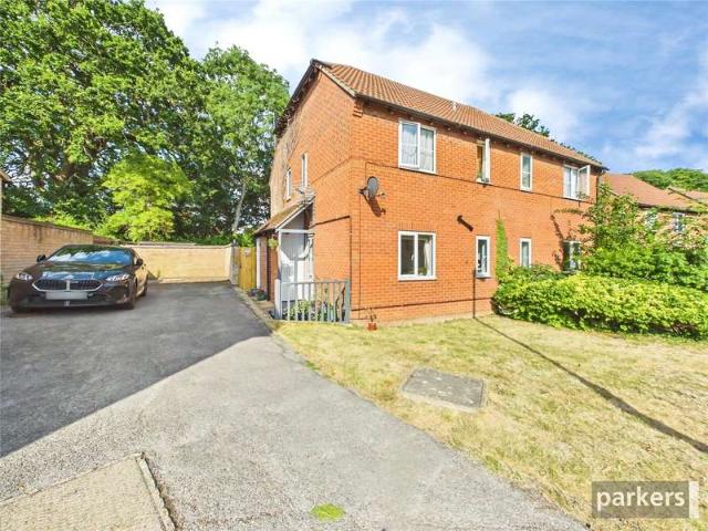 Maisonette for sale in Earley