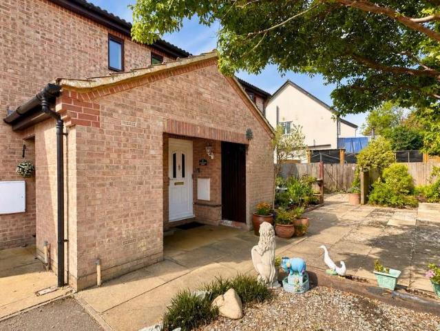 Maisonette for sale in Broomfield, Chelmsford