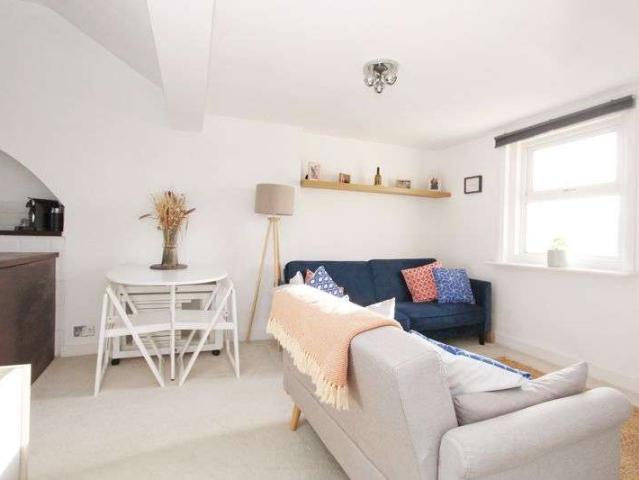Maisonette for sale in Round Hill, Brighton & Hove