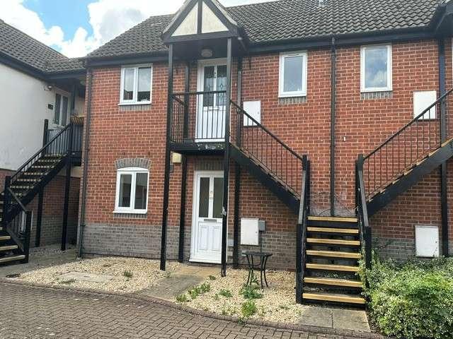 Maisonette for sale in Thatcham, West Berkshire