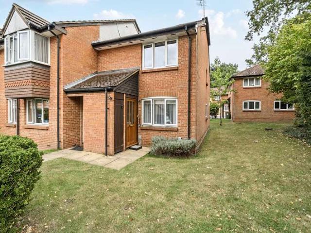 Maisonette for sale in Newell Green