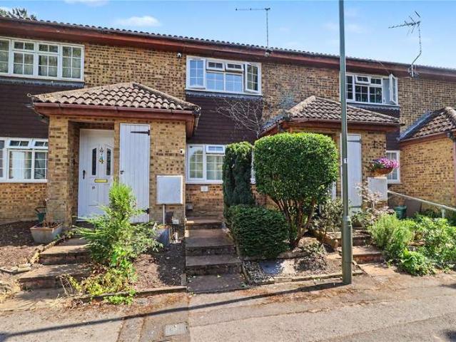 Maisonette for sale in Sheerwater, Woking