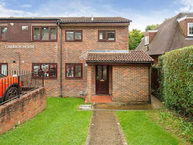 Maisonette for sale in Westborough, Surrey