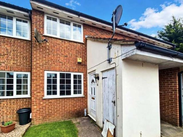 Maisonette for sale in Spring Park, Luton