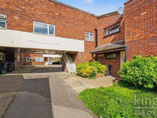 Maisonette for sale in Latton Bush, Harlow