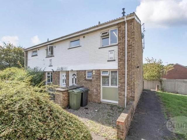 Maisonette for sale in Westborough, Surrey