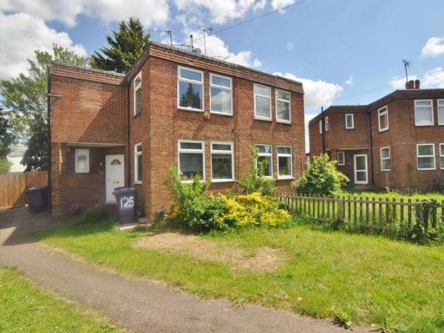 Maisonette for sale in Bearton, King's Walden