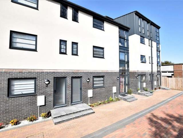 Maisonette for sale in Feckenham, City Of Bristol