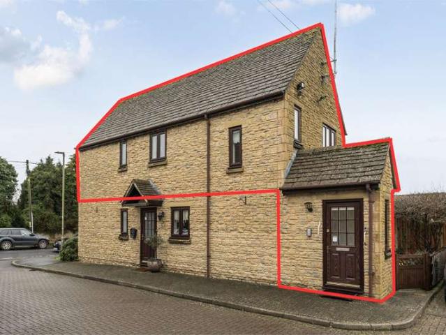 Maisonette for sale in Great Faringdon, Dromore