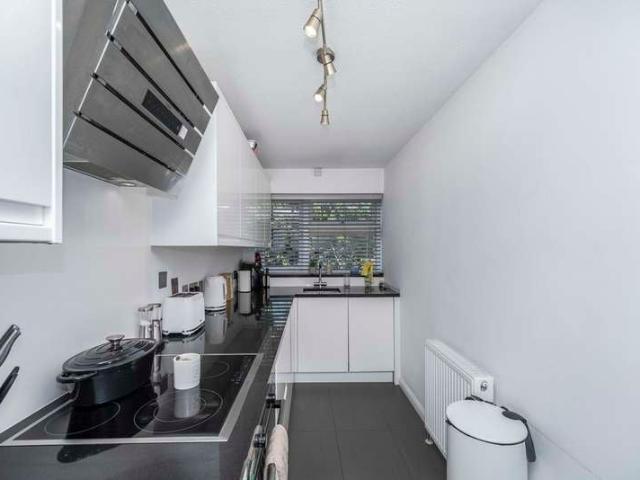 Maisonette for rent in London Borough of Hillingdon, Greater London