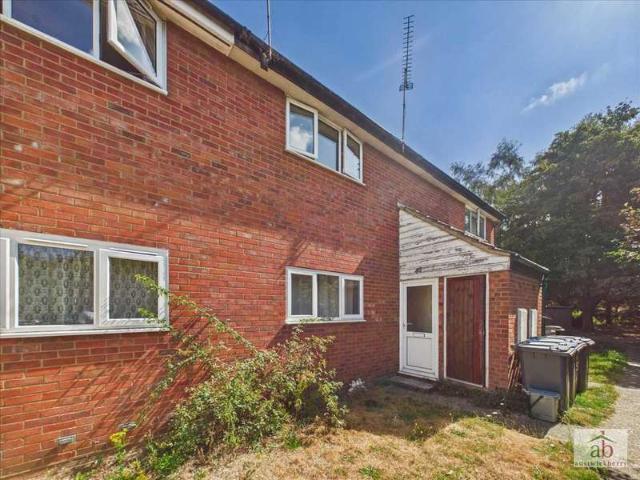Maisonette for sale in Eastbridge, Suffolk