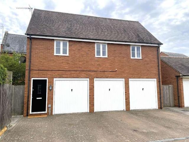 Maisonette for sale in Olney