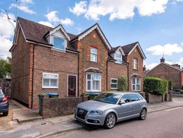Maisonette for rent in New Town, Horsham