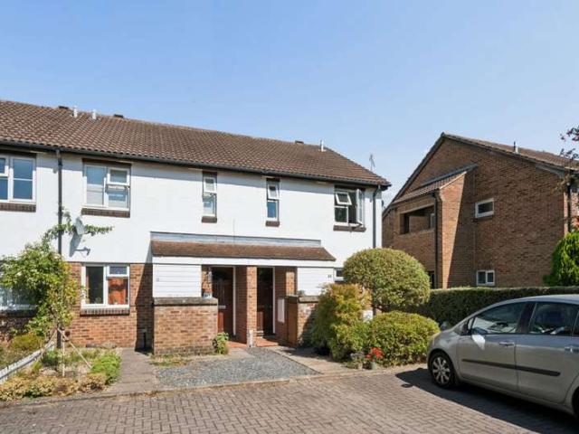 Maisonette for sale in Wooburn, Bourne End
