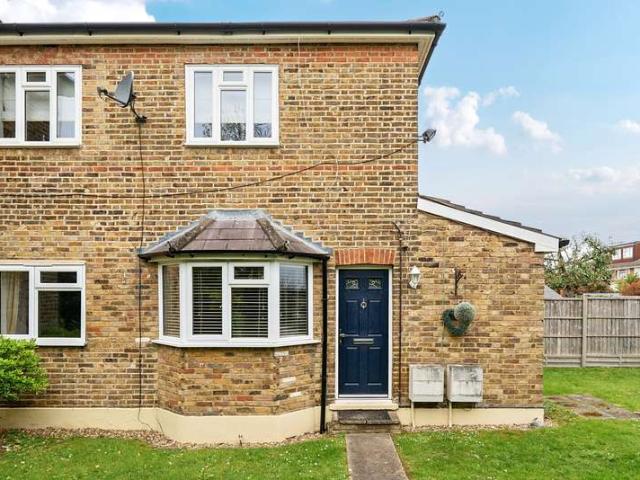 Maisonette for sale in Lower Halliford, Surrey