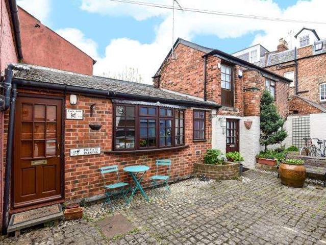 Maisonette for rent in The Slade, Oxfordshire