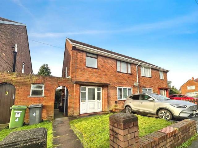 Maisonette for sale in Wood End, Wednesfield