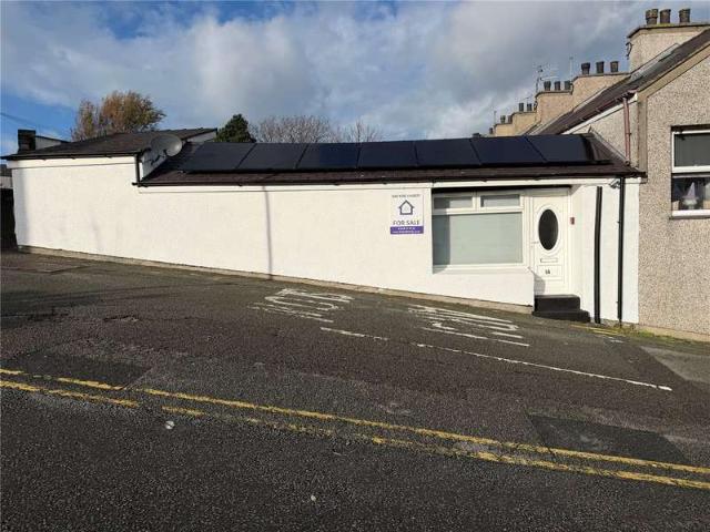 Maisonette for sale in Porth-y-Felin, Holyhead