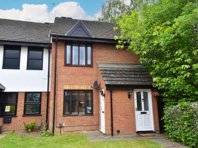 Maisonette for sale in North Watford, Hertfordshire