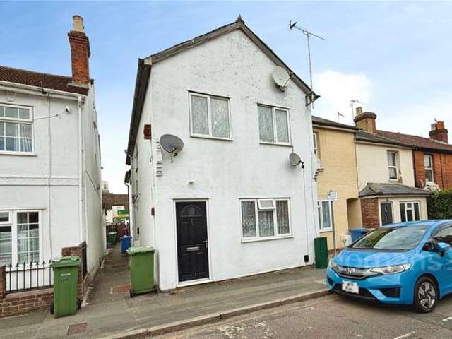 Maisonette for sale in Cargate, Rushmoor