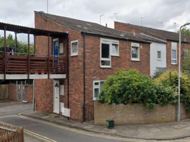Maisonette for rent in Greater London
