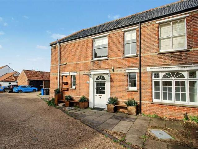 Maisonette for sale in Eastbridge, Suffolk