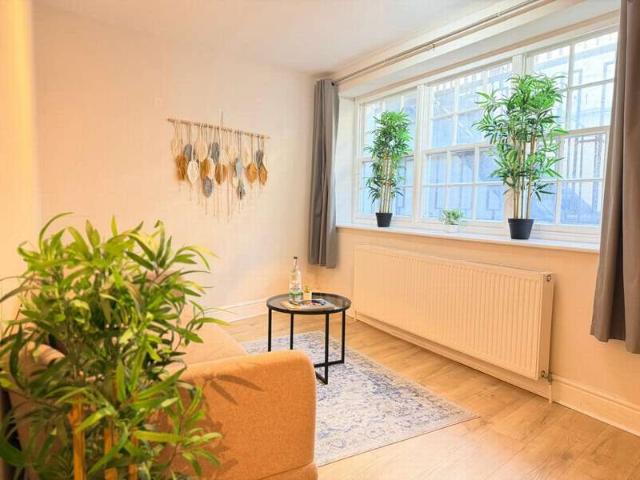 Maisonette for rent in Fitzrovia, Greater London