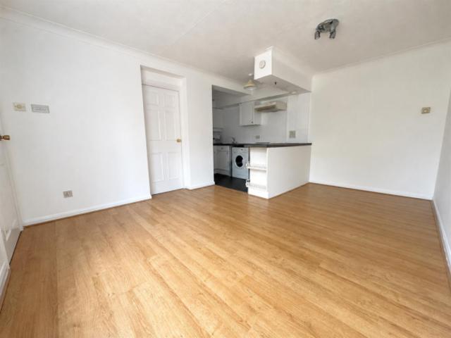 Maisonette for rent in Bexleyheath, Isle Of Man