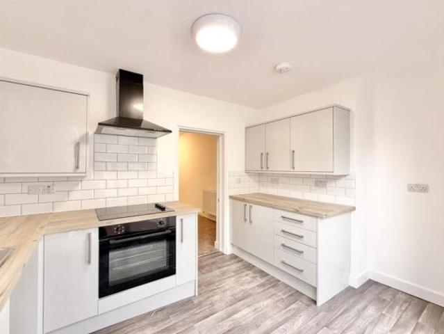 Maisonette for rent in Balham, Greater London