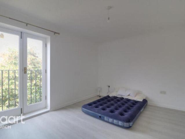 Maisonette for rent in Key Street, Suffolk