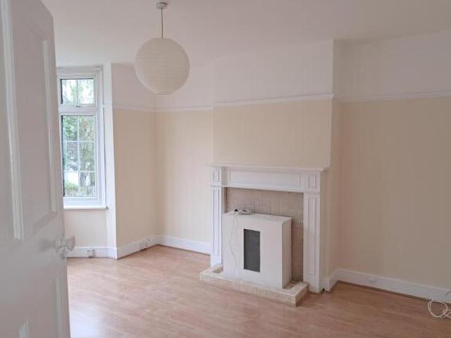 Maisonette for rent in Wallington, Greater London
