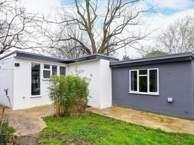 House for rent in Surrey