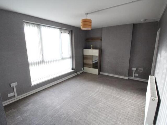 Maisonette for rent in Kitts Green, Buckland End