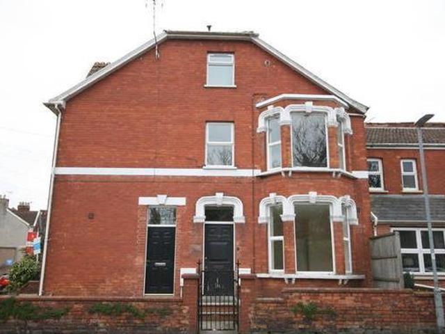 House for rent in Lyons, Greater London