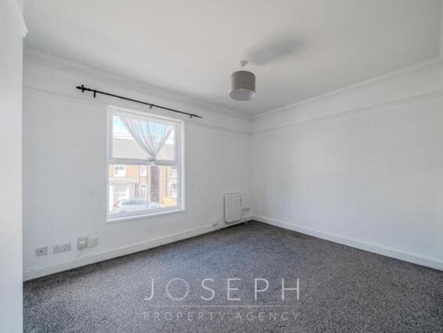 Maisonette for rent in Key Street, Suffolk