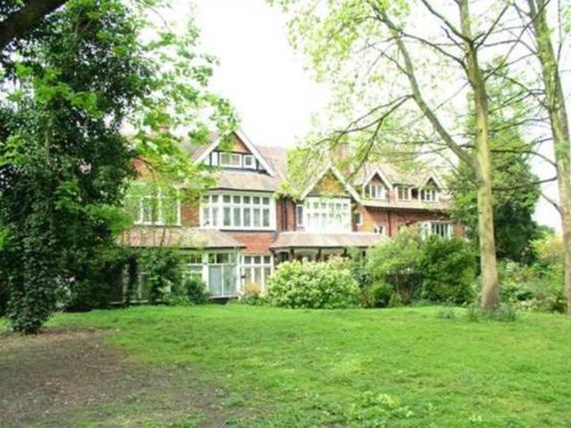 House for rent in Surrey