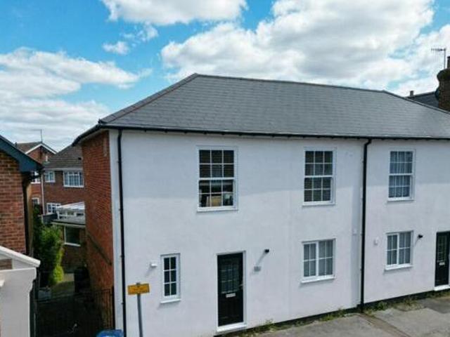 House for rent in Fole, Surrey