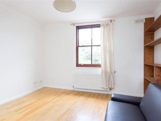 Maisonette for rent in Islington, Greater London