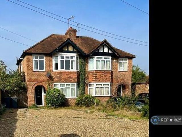House for rent in Worplesdon, Westborough