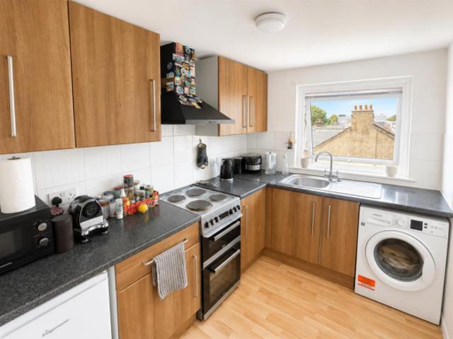 Maisonette for rent in Holywell Estate, North Watford