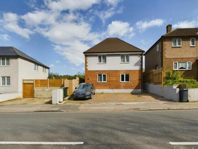 House for rent in Surrey