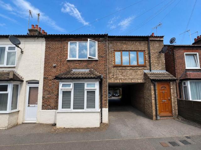 Maisonette for rent in Biscot, Luton