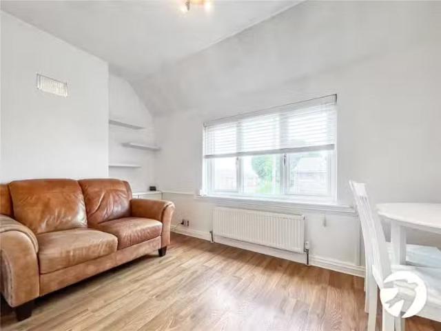 House for rent in Swanley, The Butts