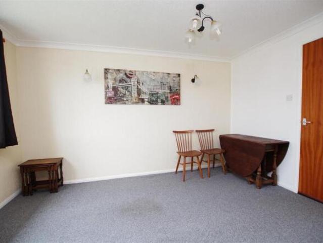 Maisonette for rent in Swindon