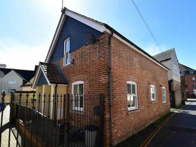 House for rent in Dale Hill, Essex