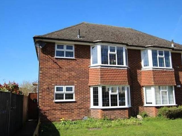House for rent in Surrey