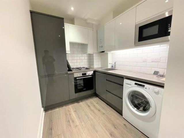 Maisonette for rent in Watford Heath, North Watford