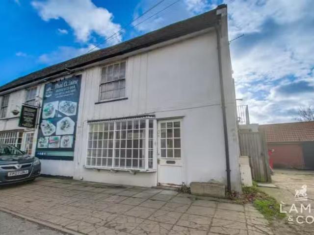 House for rent in Holland-on-Sea, Dale Hill