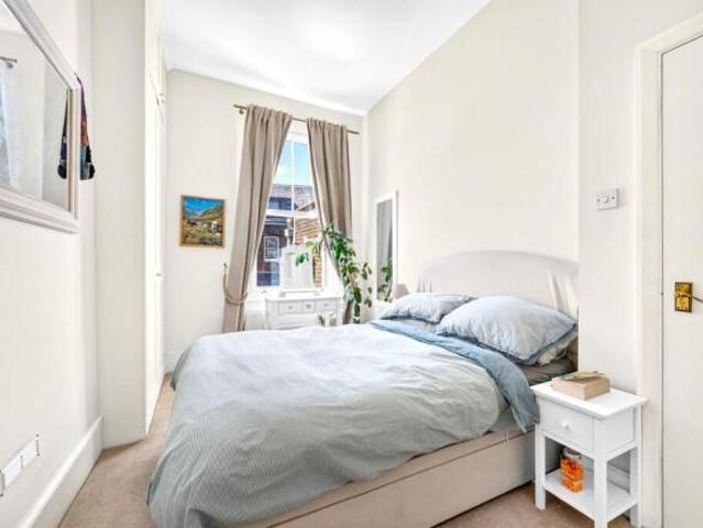 Maisonette for rent in Finsbury Park, Greater London