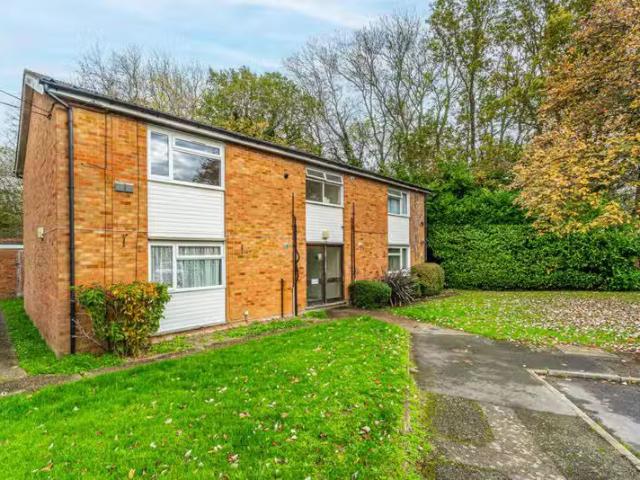House for rent in Five Acres, Hertfordshire